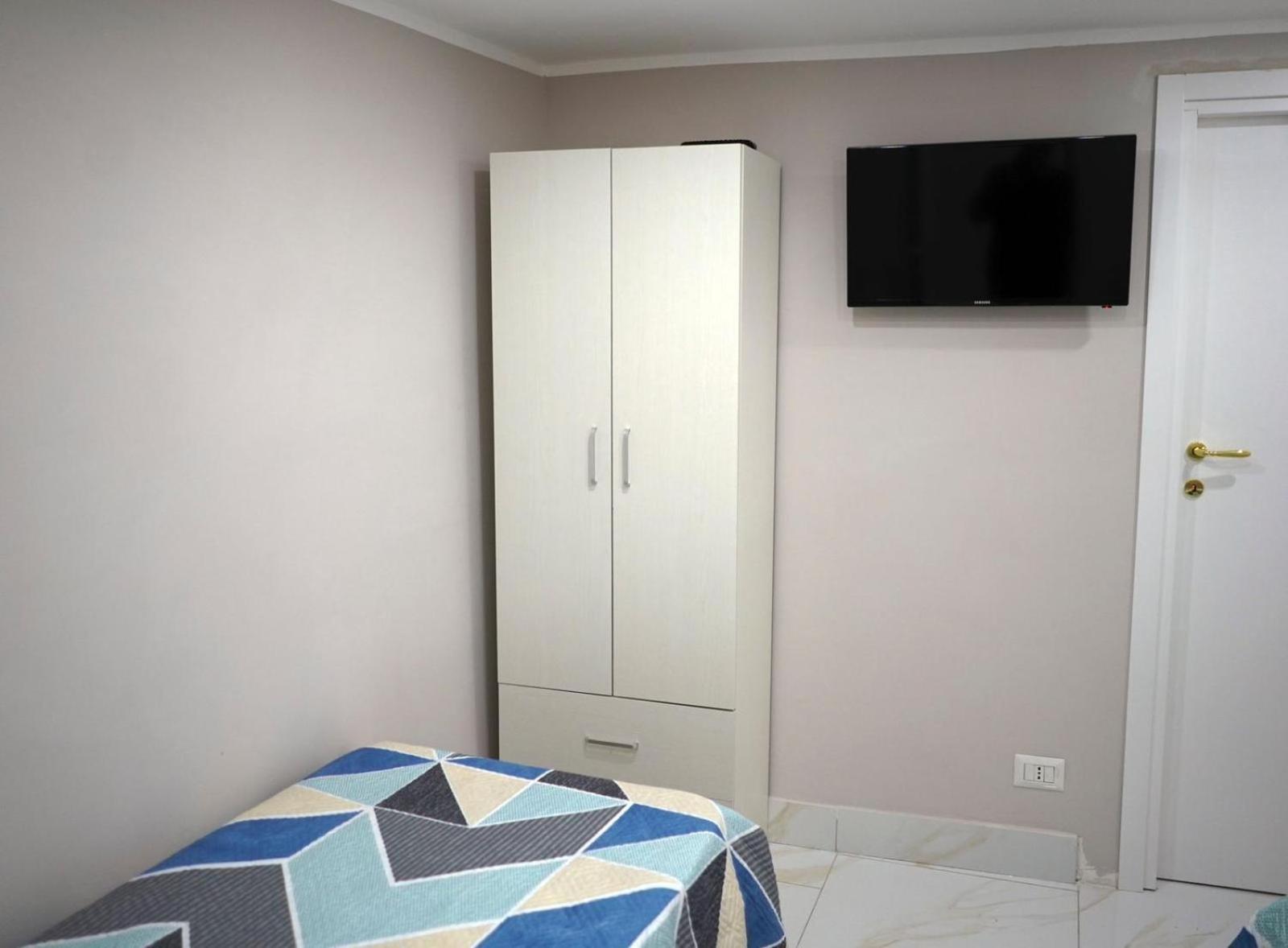 Camy Appartement Napels Buitenkant foto