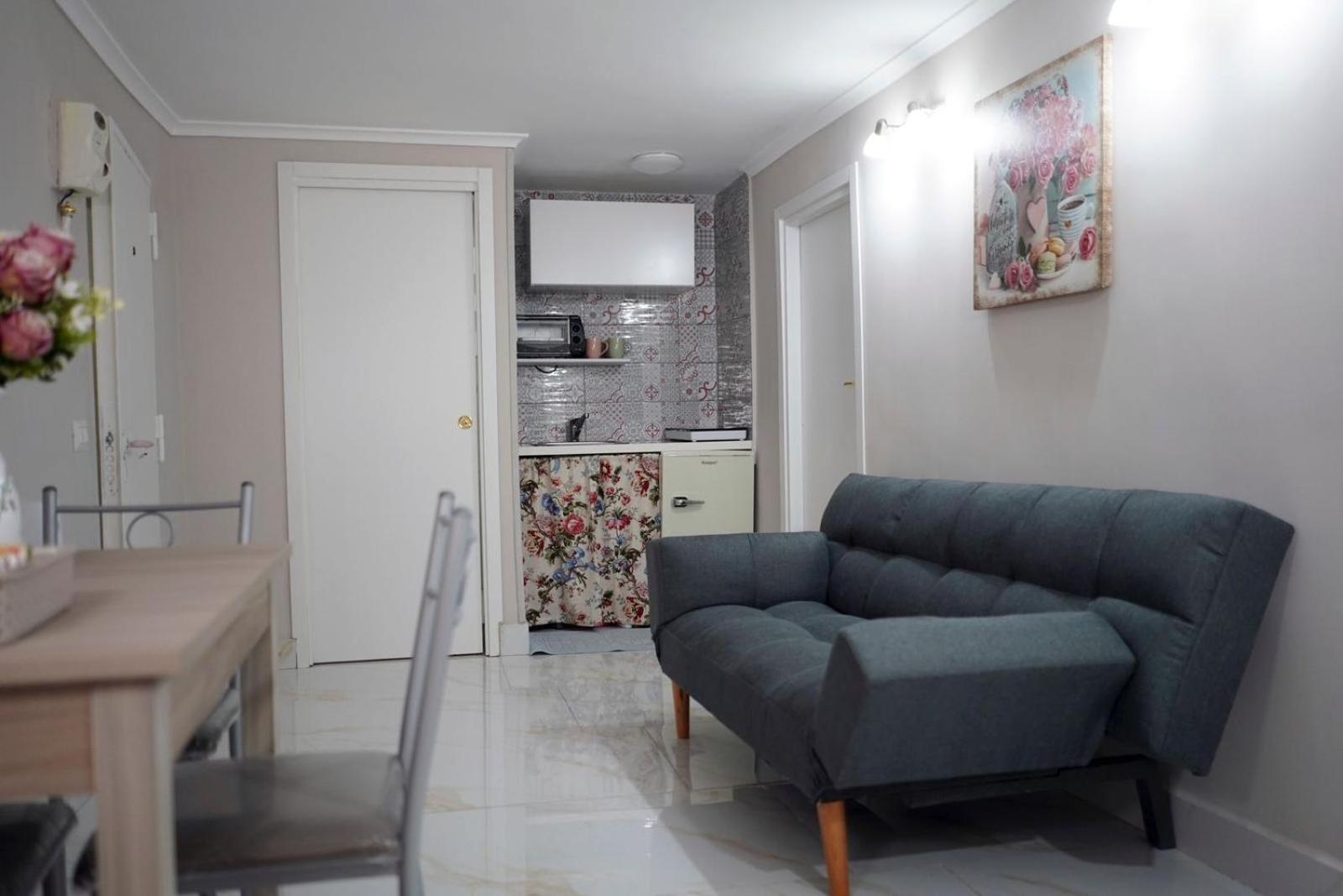 Camy Appartement Napels Buitenkant foto