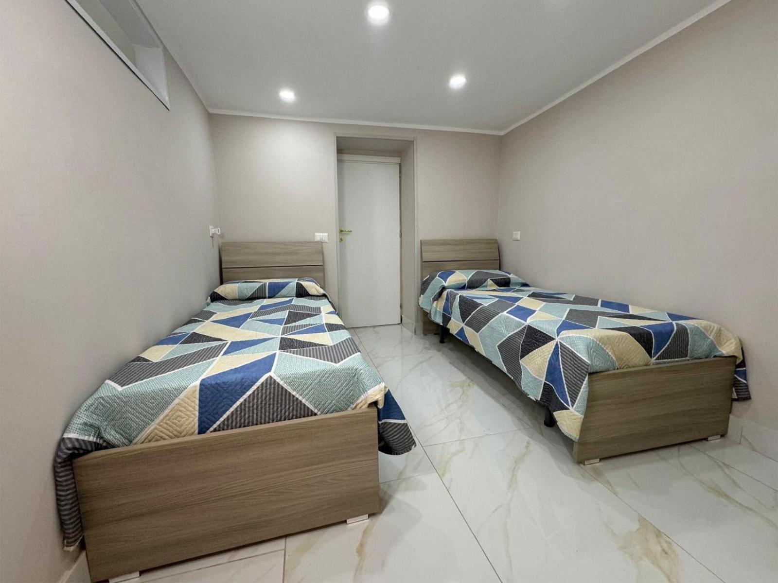 Camy Appartement Napels Buitenkant foto